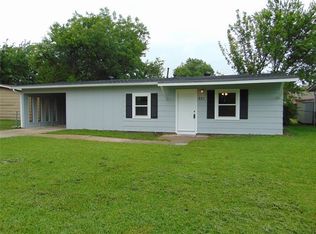 331 Crest Hill Dr, Mesquite, TX 75149