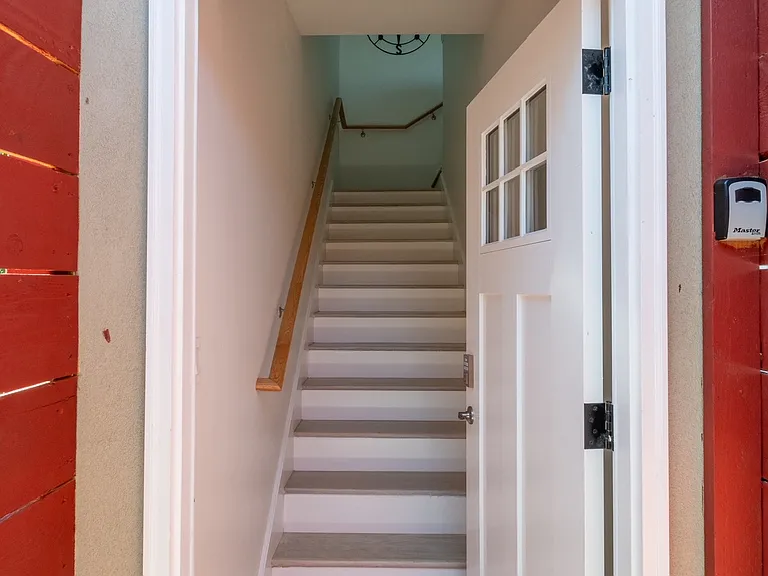 1717-19 Thomas Ave #1719 — Photo 1