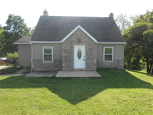 1318 Oakridge Rd Photo 1
