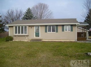 425 Johnson St, Edmore, MI 48829