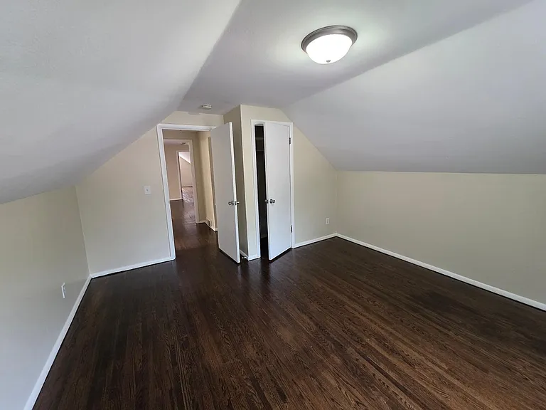 1531 Eaton Dr — Photo 16