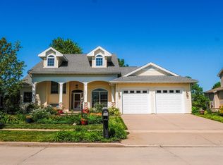 3005 Wynstone Dr, Champaign, IL