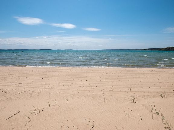 4th image of 3784 S Lee Point Rd
