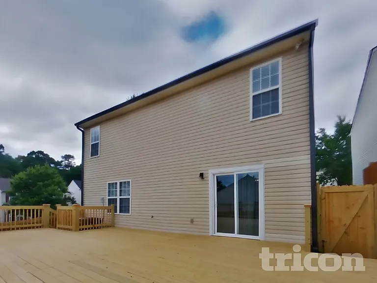 4635 Christenbury Hills Ln — Photo 17