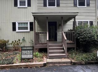 10 Willow Bridge Dr, Durham, NC 27707