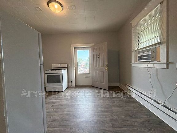 4th image of 1341 D St #2