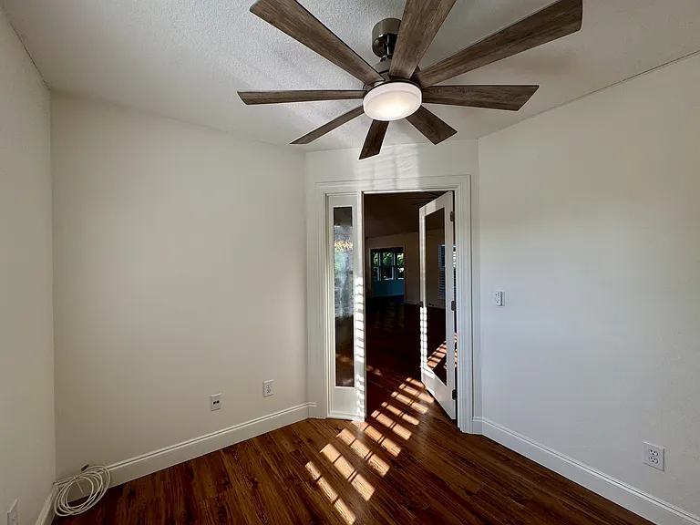 220 Konawa Ln — Photo 21