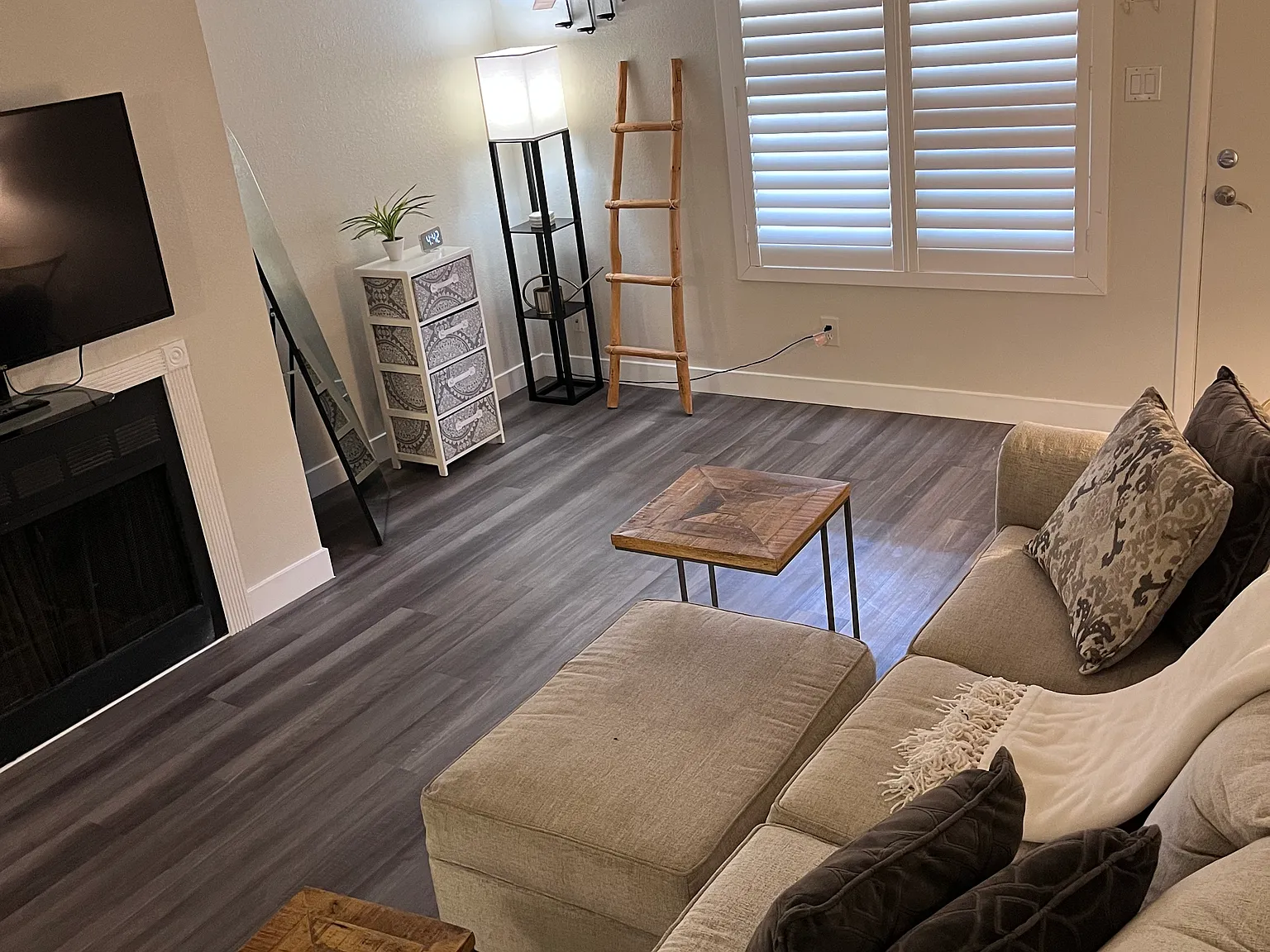 2 bed, 962 sqft, $1,900 — Photo 4