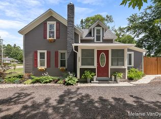 388 W Muskegon St, Cedar Springs, MI 49319