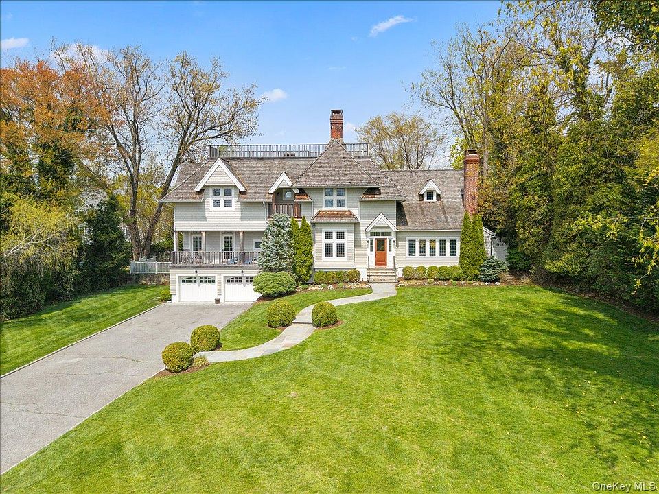 1st image of 1020 Constable Drive