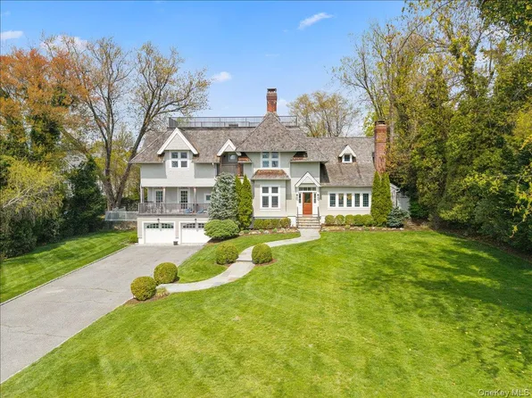 1020 Constable Drive, Mamaroneck, NY 10543