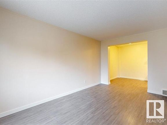 5th image of 4C Callingwood Ct NW