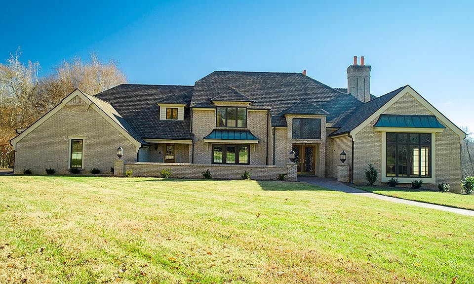 1st image of 159 Waterford Ct