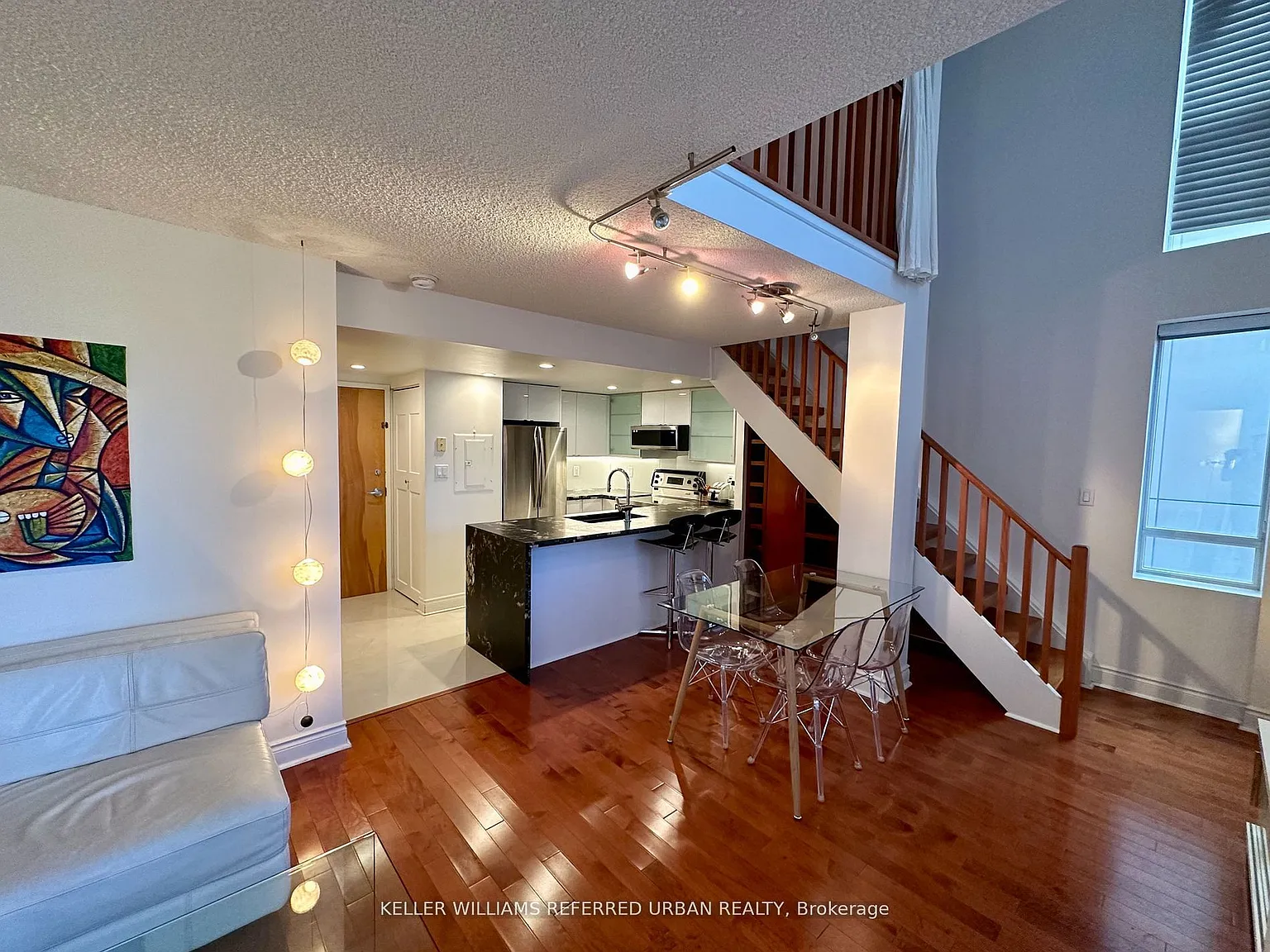 2 bed, $4,000 — Photo 1