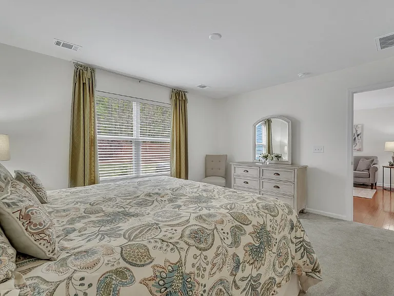 329 Mystic Point Dr — Photo 32