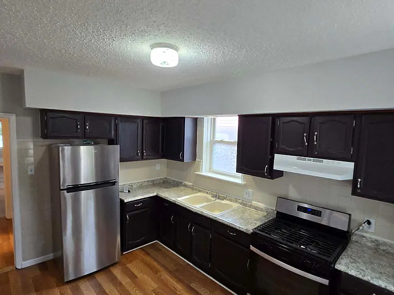 5030 Winona Ave #2F — Photo 8
