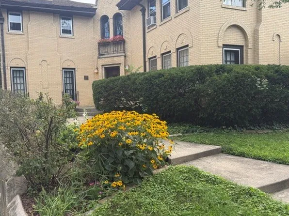 1016 Hull Ter #1E, Evanston, IL 60202