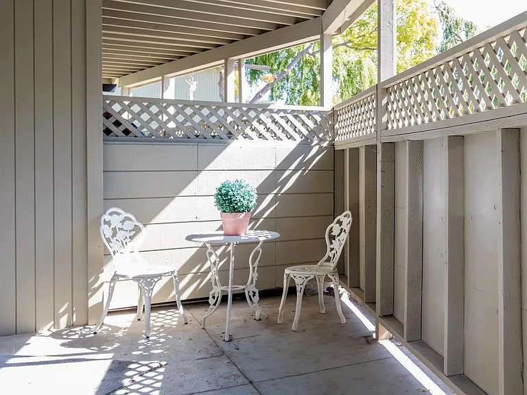 Park Villa Apartments — Photo 8