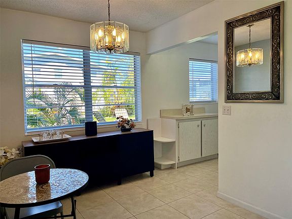 5th image of 268 Farnham L #268