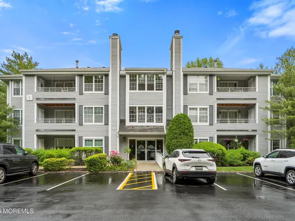 102 Raintree Court #102, Helmetta, NJ 08828