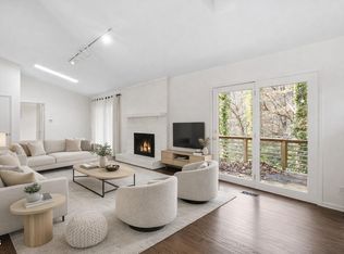 620 Sugarberry Rd, Chapel Hill, NC 27514