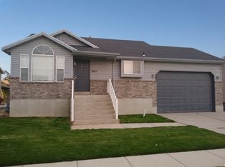 3671 W 850 S, Syracuse, UT 84075