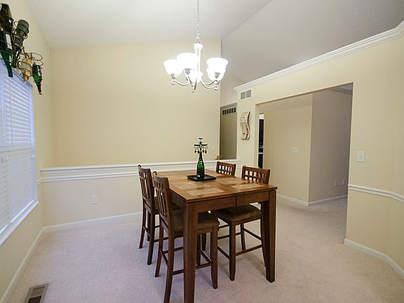 3rd image of 7277 Northgate Dr
