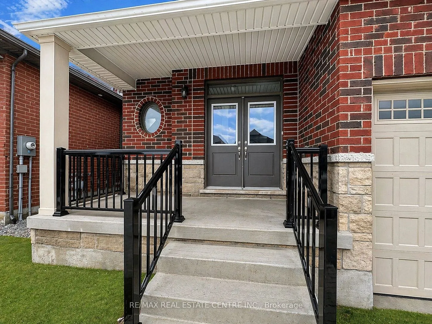 4 bed, $3,000 — Photo 2
