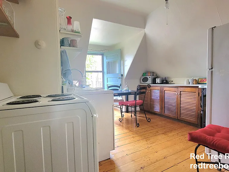 45 Auburn St #3 — Photo 10