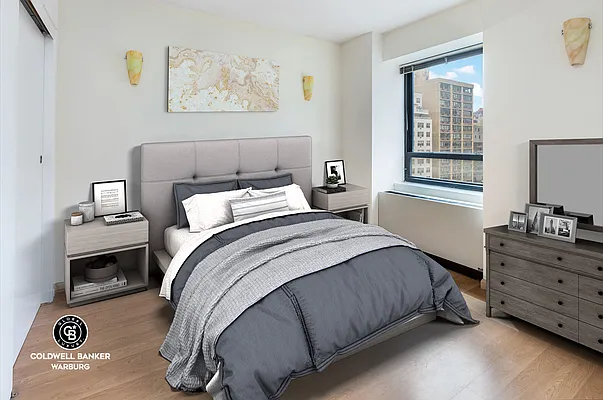 Rented by Coldwell Banker Warburg | media 11