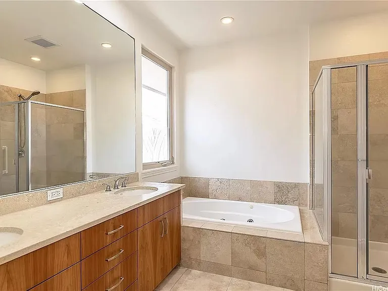 1020 Koko Kai Pl — Photo 5