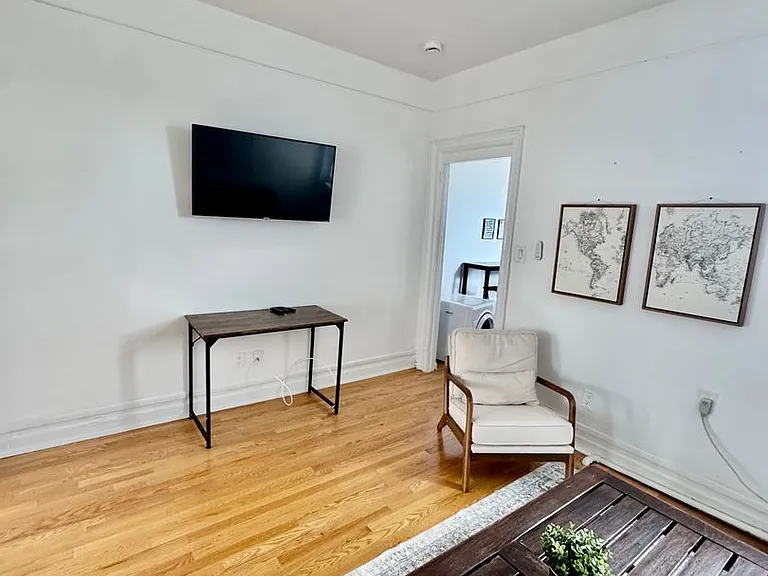 2403 Cambreleng Ave — Photo 26