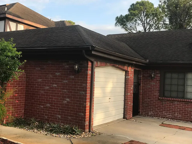 2032 N Carpenter Rd — Photo 42