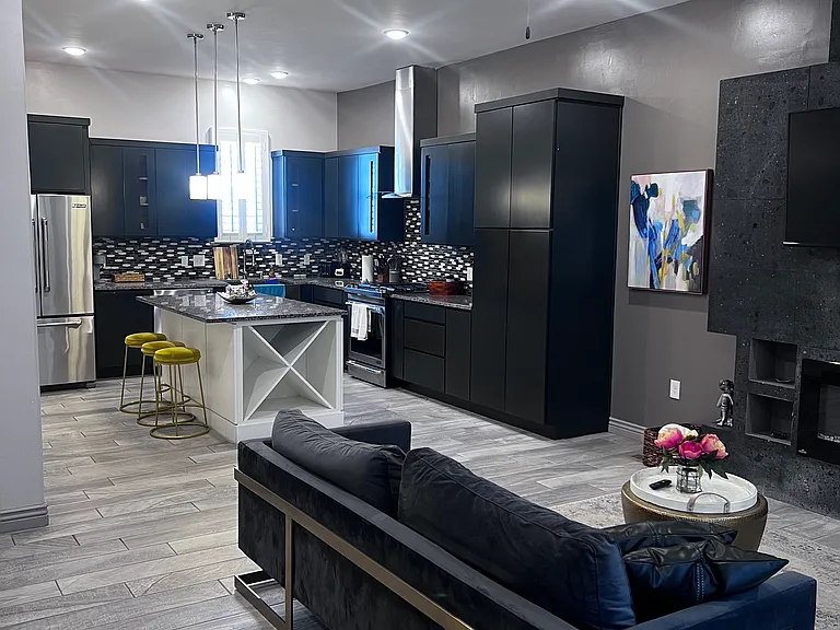 321 Vin Almoradi Ct — Photo 8