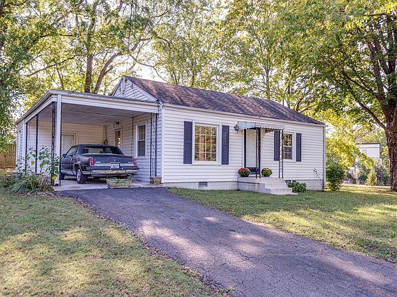 3rd image of 97 Evelyn Dr