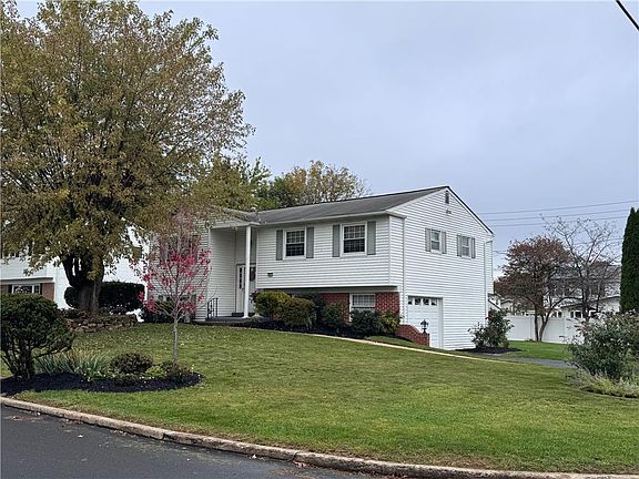 2nd image of 2801 Andrea Dr