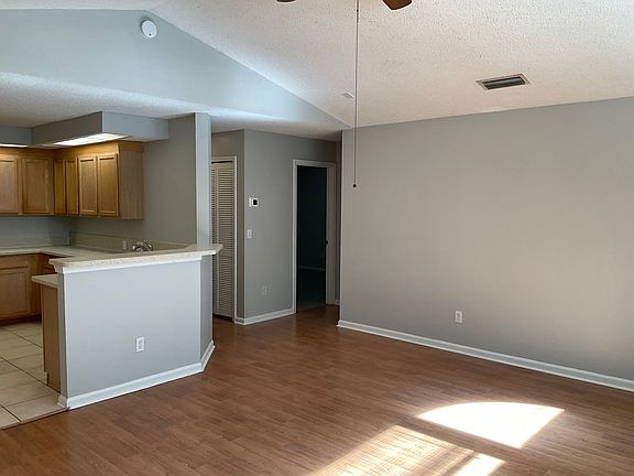 2nd image of 13456 Gallant Fox Cir W