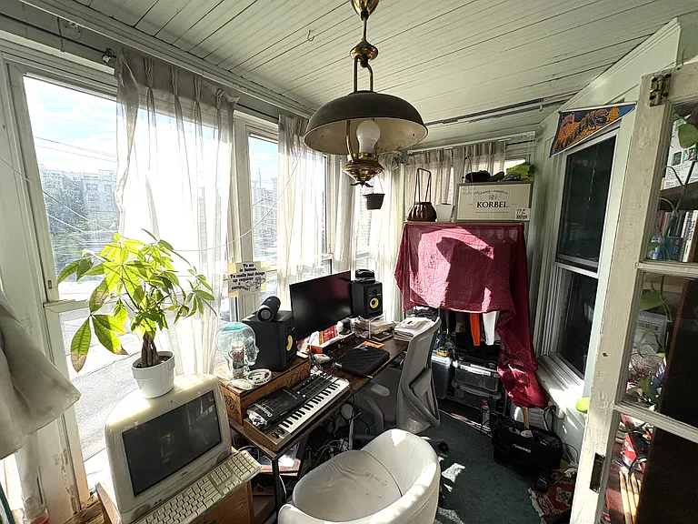 18 Tonnele Ave #B — Photo 20