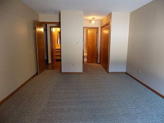 5th image of 52942 Freda Dr