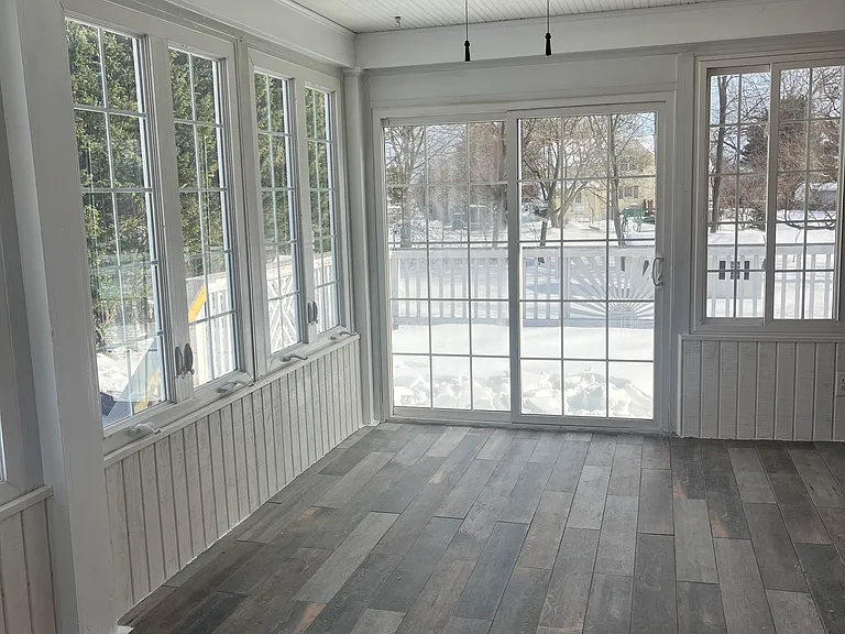 1001 S Main St #A — Photo 11