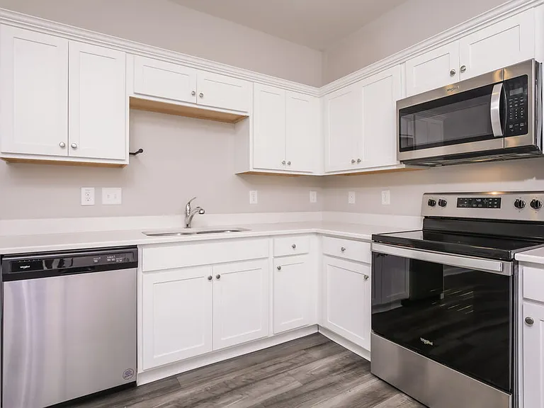546 Wendell Falls Pkwy — Photo 8