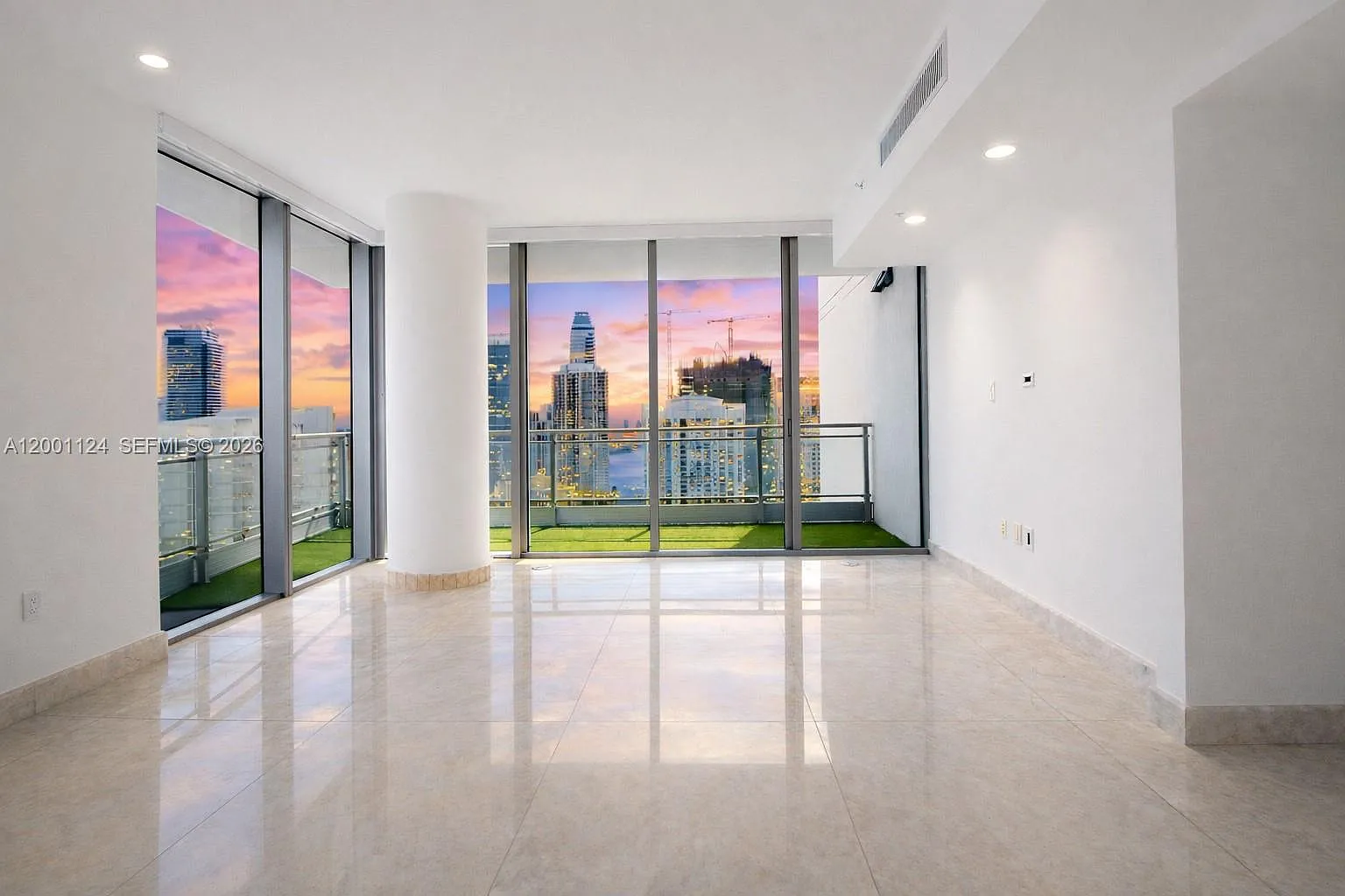 2 bed, 2.5 bath, 1389 sqft, $4,500 — Photo 2