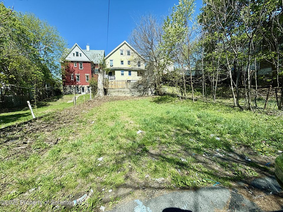 2nd image of 432 Farber Ct