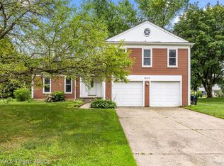 28118 Gettysburg St, Farmington Hills, MI 48331