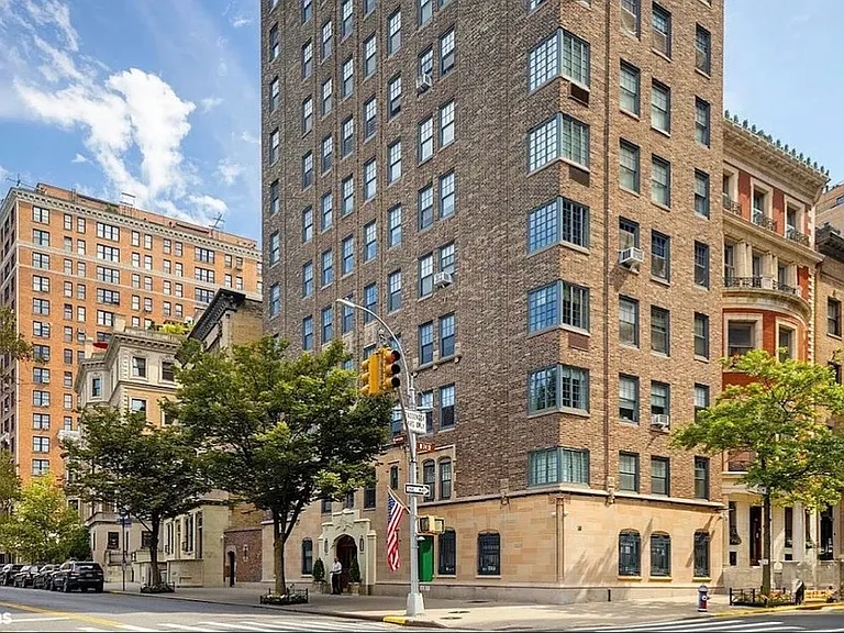 22 Riverside Dr #1B — Photo 11