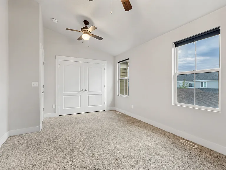 10634 S Topview Rd — Photo 3