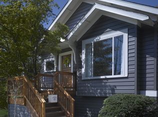 1710 NE 70th St, Seattle, WA 98115