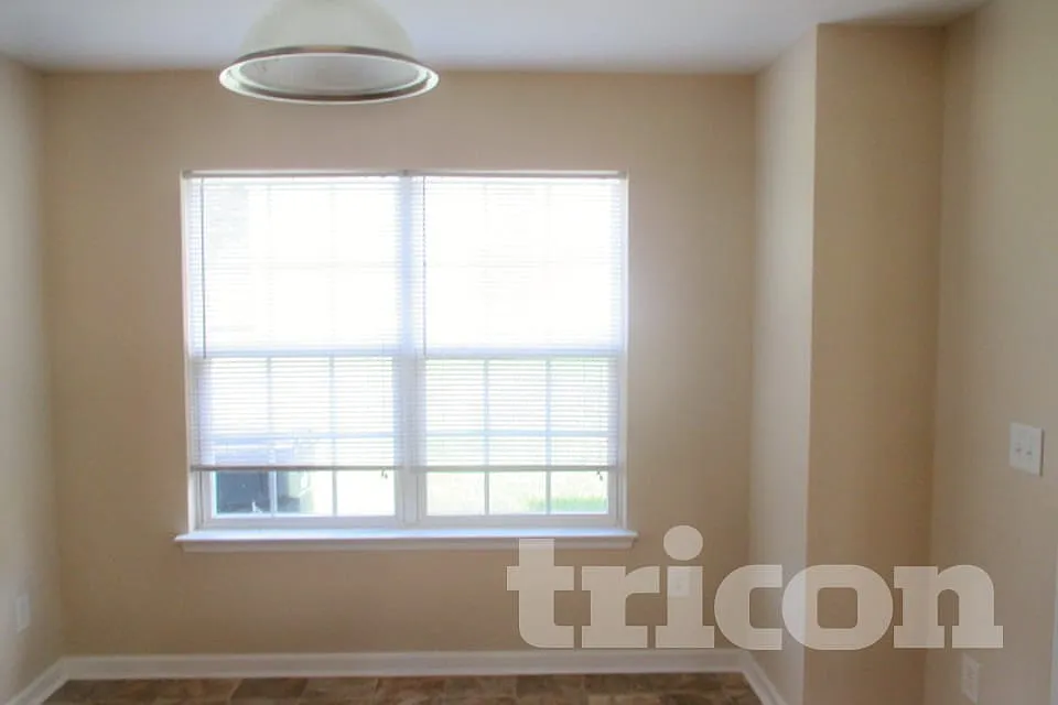 7527 Hidden Creek Drive Charlotte NC — Photo 3