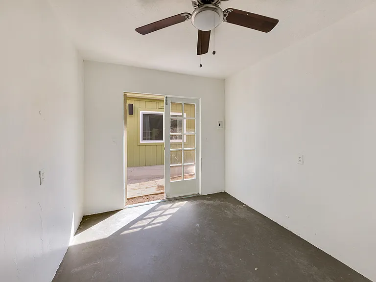 38501 Bel Air Dr — Photo 11