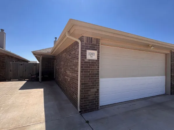1203 Preston Trl #B, Wolfforth, TX 79382